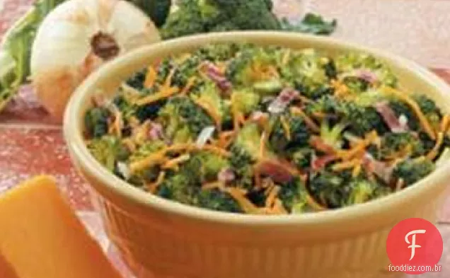 Salada De Brócolis Cheddar