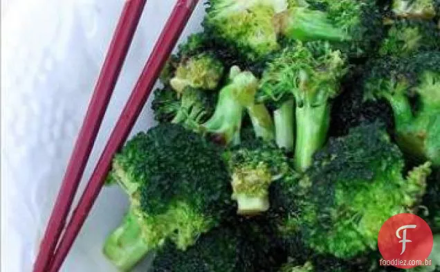 Chow Gai Laan (Brócolis Verde Jade)