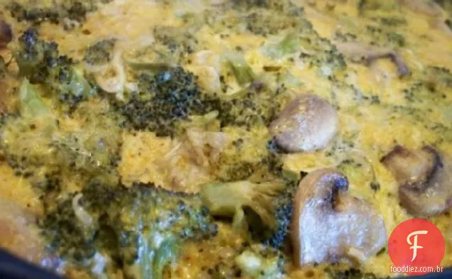 Bom Come Caçarola De Macarrão De Brócolis