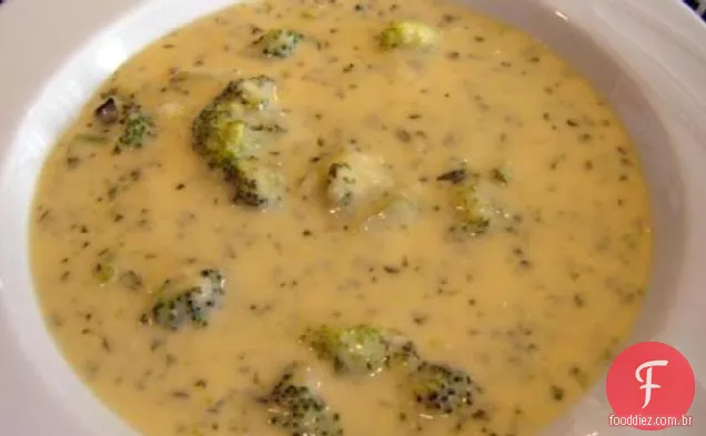 Sopa Fácil De Brócolis Com Queijo