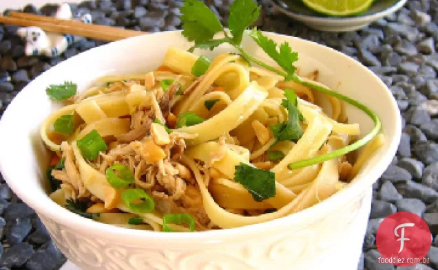 Macarrão De Frango Tailandês Fácil