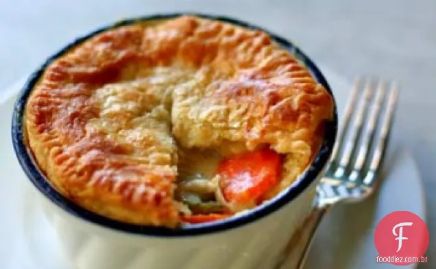 Torta Caseira De Frango Com Molho Herbed