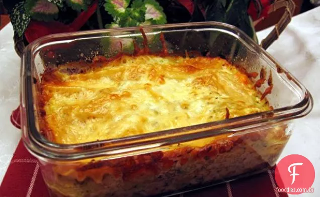 Dois brócolis refogados no macarrão Soba