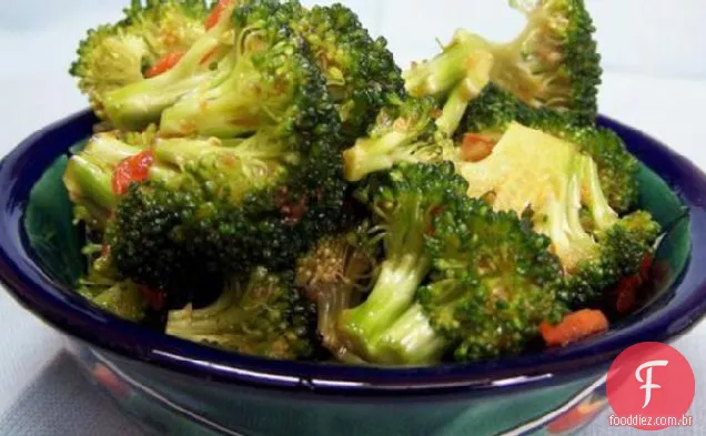 Salada De Brócolis Asiática