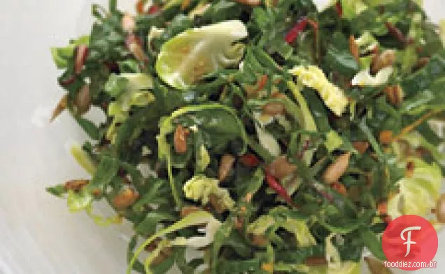 Salada De Verduras De Outono Com Sementes De Girassol