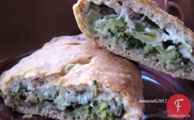 Brócolis e queijo Calzones