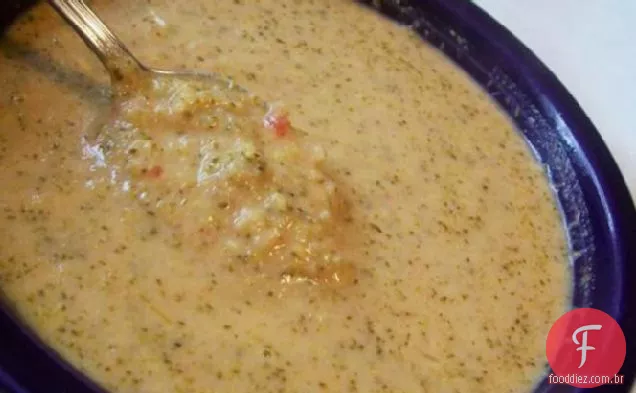 Sopa Cremosa Do Queijo Do Tomate Do Brócolis