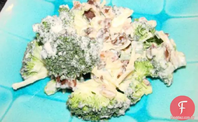 Salada De Brócolis da tia Bobbie