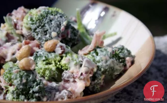 A famosa salada de brócolis de Doug