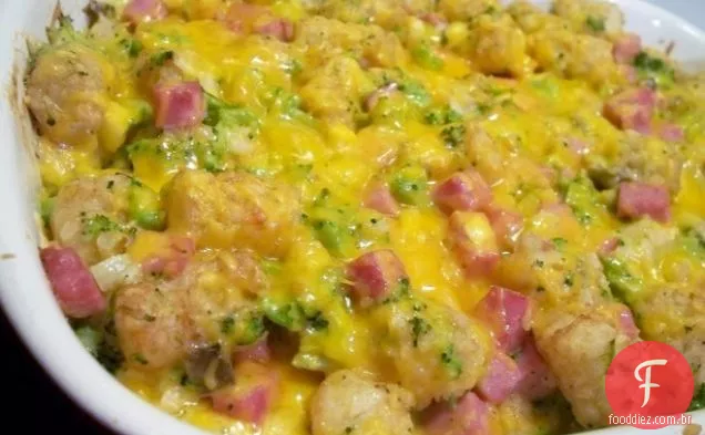 Macarrão com frango e brócolis