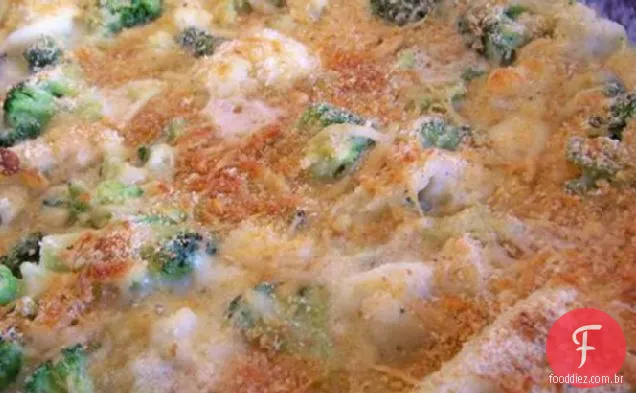 Caçarola de brócolis e couve-flor