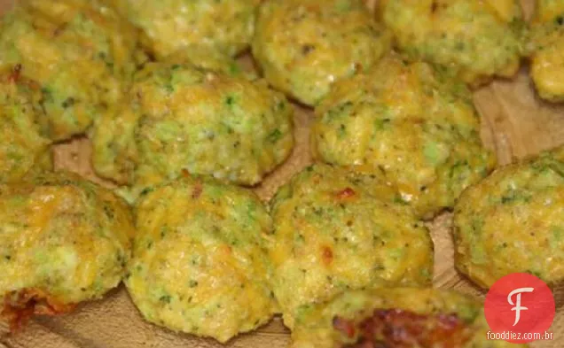 Bolas de brócolis Cheezy da Amy