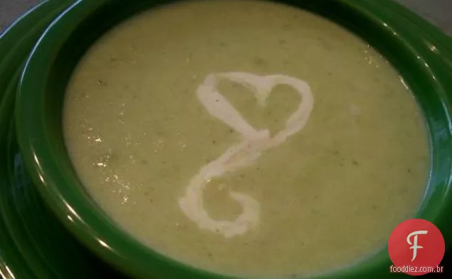 Sonho com sopa de brócolis