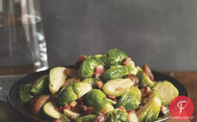 Couves De Bruxelas E Castanhas Com Bacon