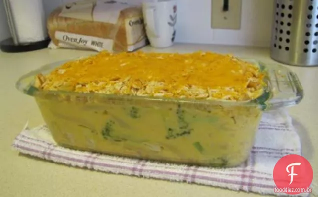 Caçarola De Brócolis De Frango Com Queijo