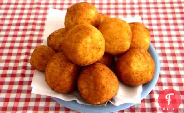 Croquetes de batata e brócolis