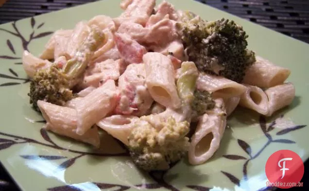 Macarrão De Frango Cremoso Fácil