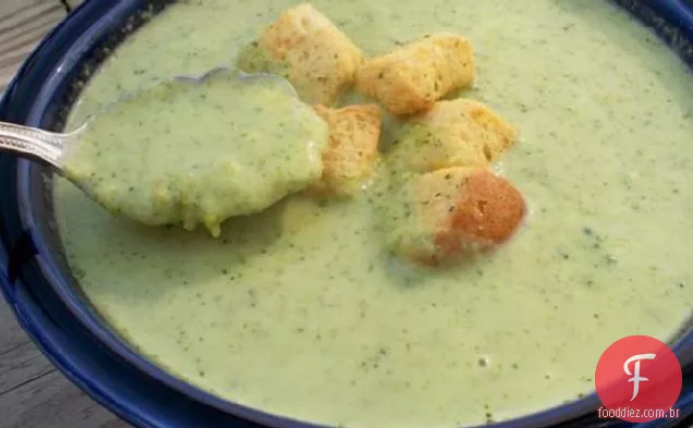 Creme com curry de sopa de brócolis