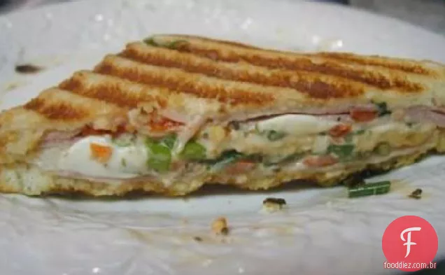 Caseiro Italiano Caprese Panini