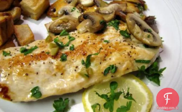 Costeletas De Frango Frigideira Com Cogumelos