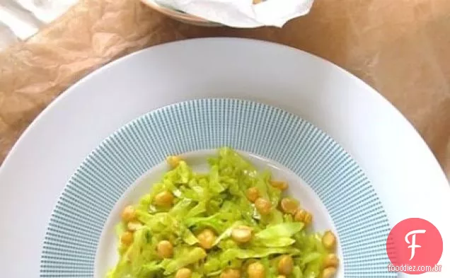 Repolho Indiano Com Receita Crocante E Crocante De Grão De Bico