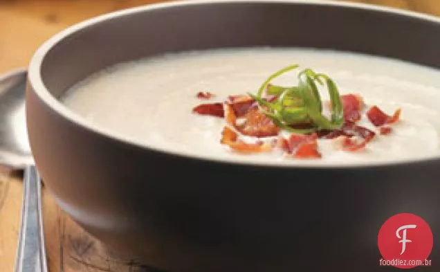 Sopa cremosa de couve-flor e Bacon