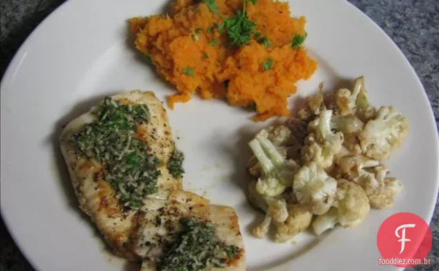 Salsicha picante com baixo teor de carboidratos e caçarola de' arroz'