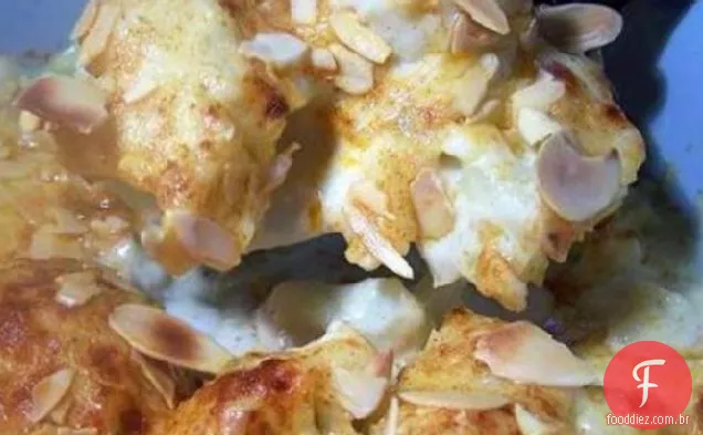 Gratinado de couve-flor com molho de Manchego e amêndoa