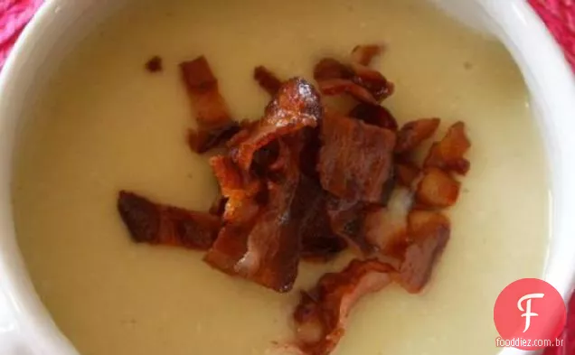 Sopa de couve-flor e Bacon com Toasties de queijo mostarda