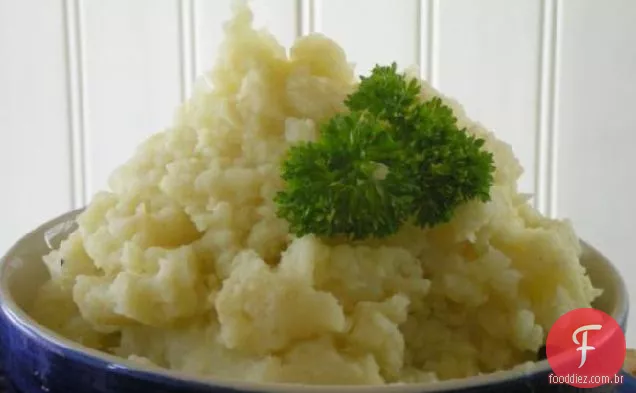 Purê de batatas com alho assado e couve-flor
