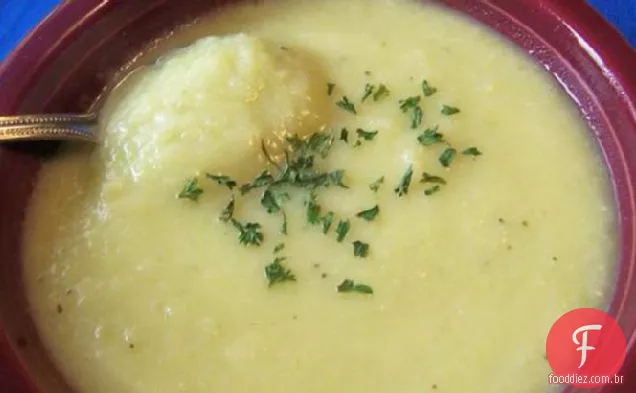 Sopa De Creme De Alho-Poró