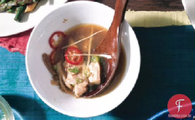 Sopa de frango e gengibre