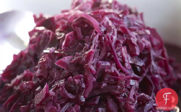 Repolho roxo refogado com maçã
