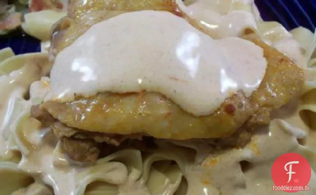 Frango Paprikash (Estilo Húngaro Eu Acho)