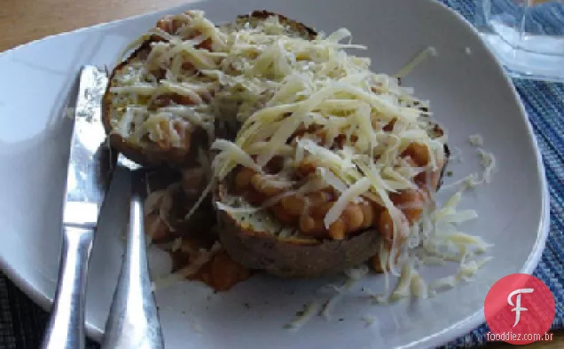 Batatas assadas e favas com Pancetta