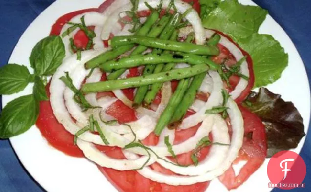 Feijão Francês / Feijão Verde, Tomate E Salada De Manjericão
