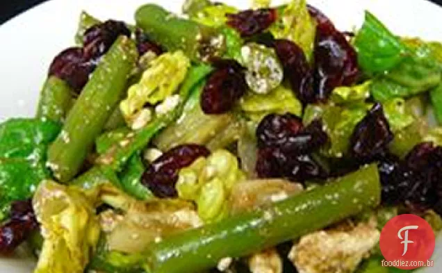 Salada de feijão verde com queijo Feta