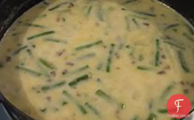 Feijão verde cremoso e sopa de batata