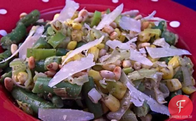 Pesto jogou milho, alho - poró e feijão verde