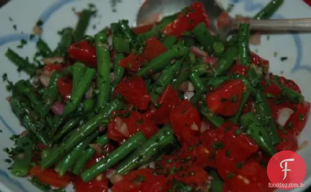 Salada de feijão verde fresco do Mike