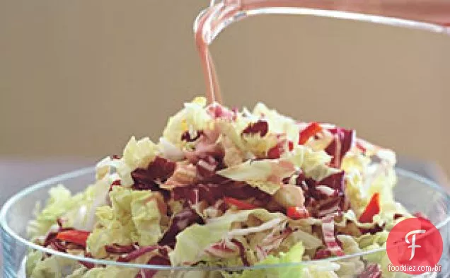 Repolho Savoy E Radicchio Slaw Com Molho De Laranja De Sangue