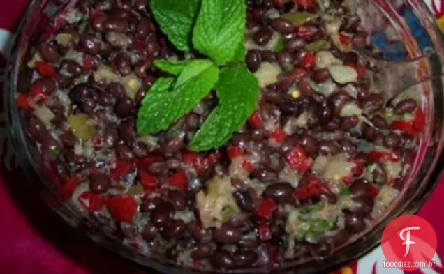 Salada De Feijão Preto Tropical