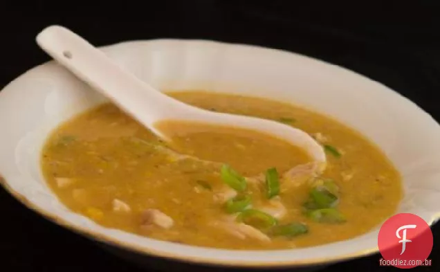 Sopa chinesa de frango e milho (gota de ovo)