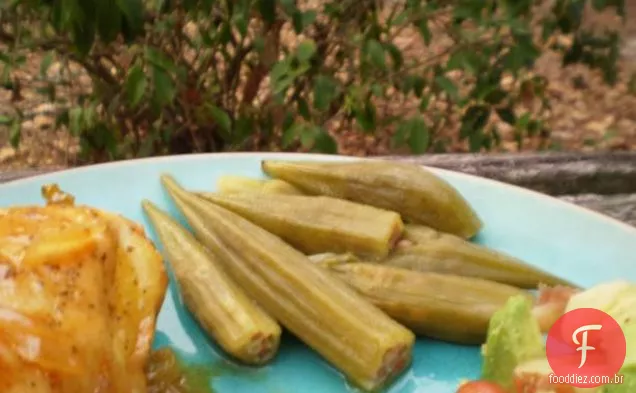 Quiabo Com Tomates-Bamies Me Saltsa