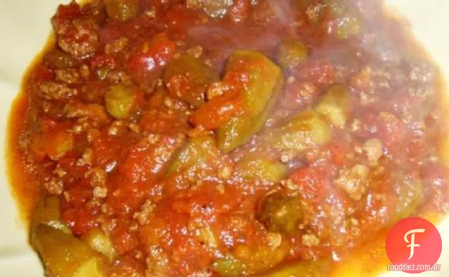 Carne e quiabo egípcios