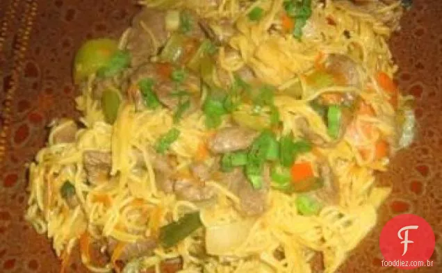 Macarrão De Carne Coreano (Comida De Seul)