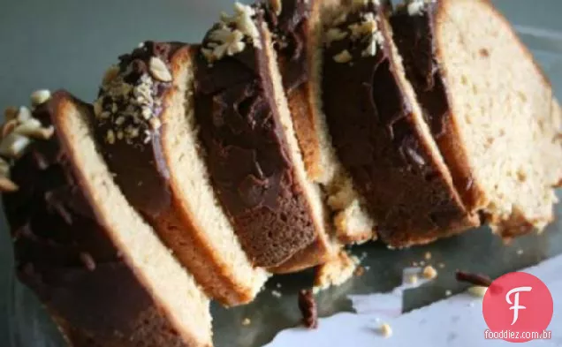 Bolo Bundt De Manteiga De Amendoim Com Chocolate