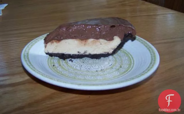 Torta De Creme De Manteiga De Amendoim Com Chocolate