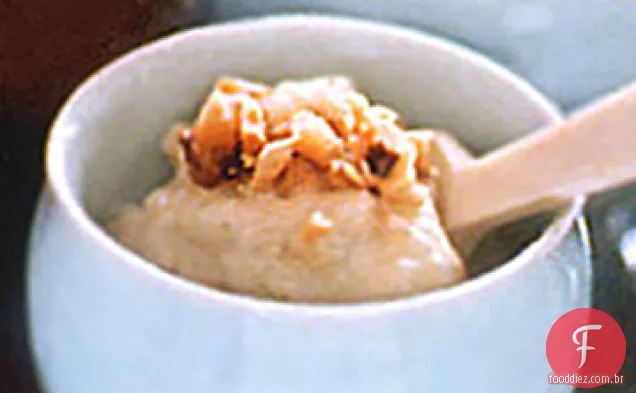 Pudim de arroz com cobertura de macadâmia
