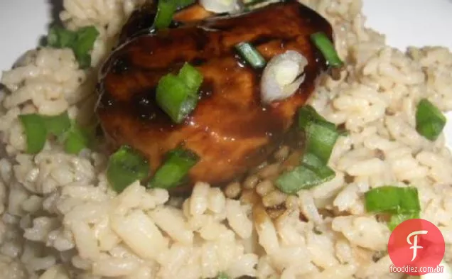 Gengibre Perfumado Mel Hoisin Coxas De Frango Com Gergelim